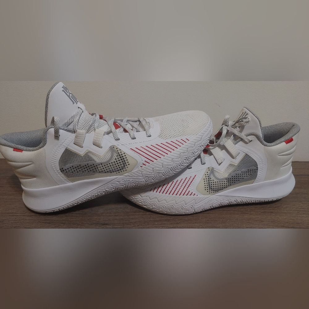 Nike Kyrie Flytrap 5 - image 1